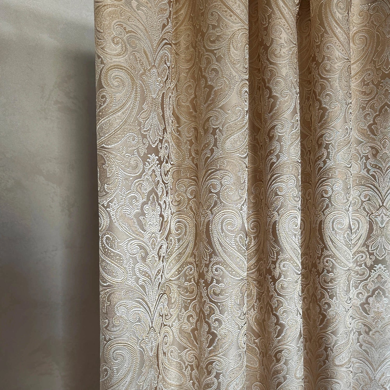 Jacquard Tapestry Curtains, Luxury Paisley Patterned in Rich Beige Gold Color