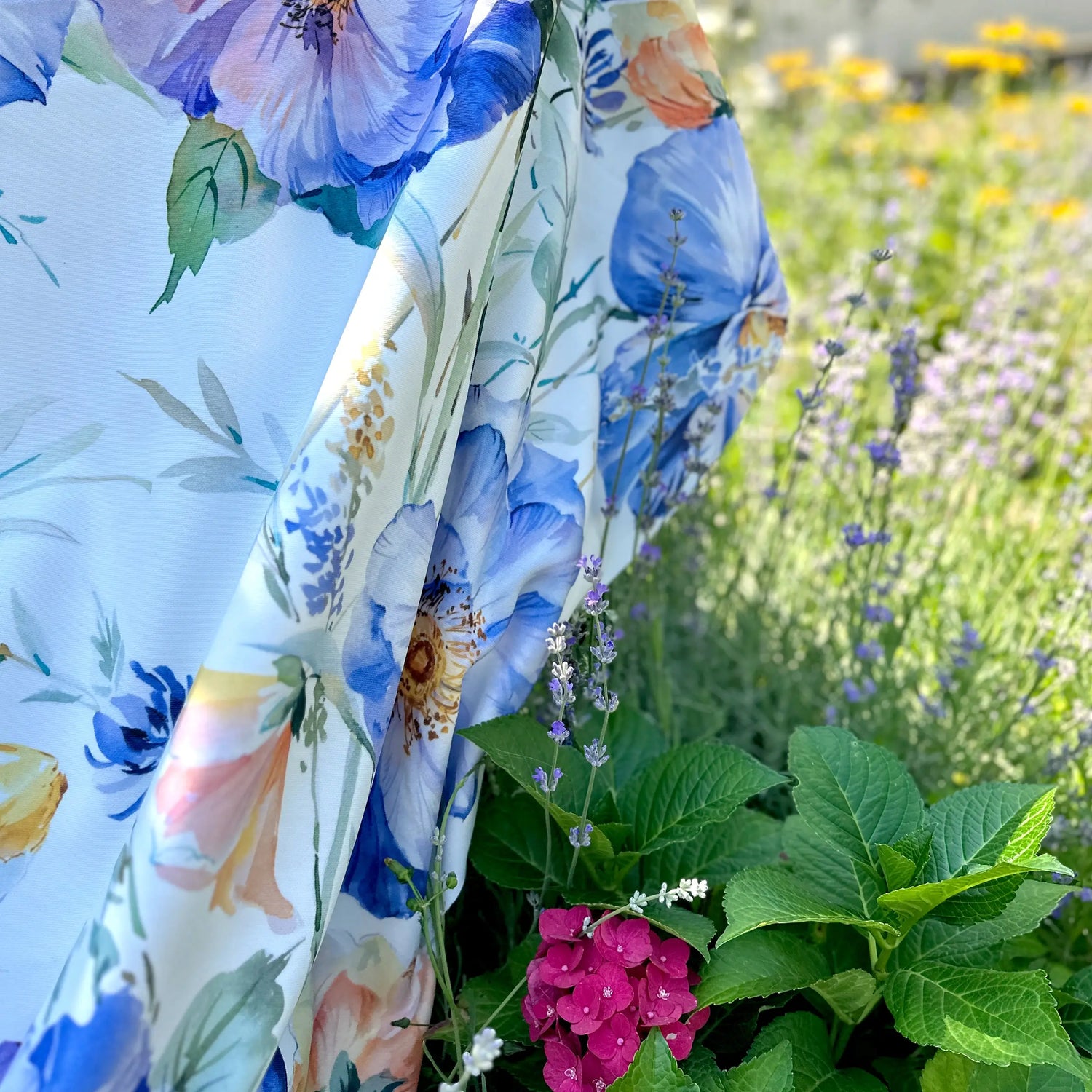 Tablecloth with Blue Floral Watercolor Pattern, Custom Handmade Spring Square / Round Table Cloth