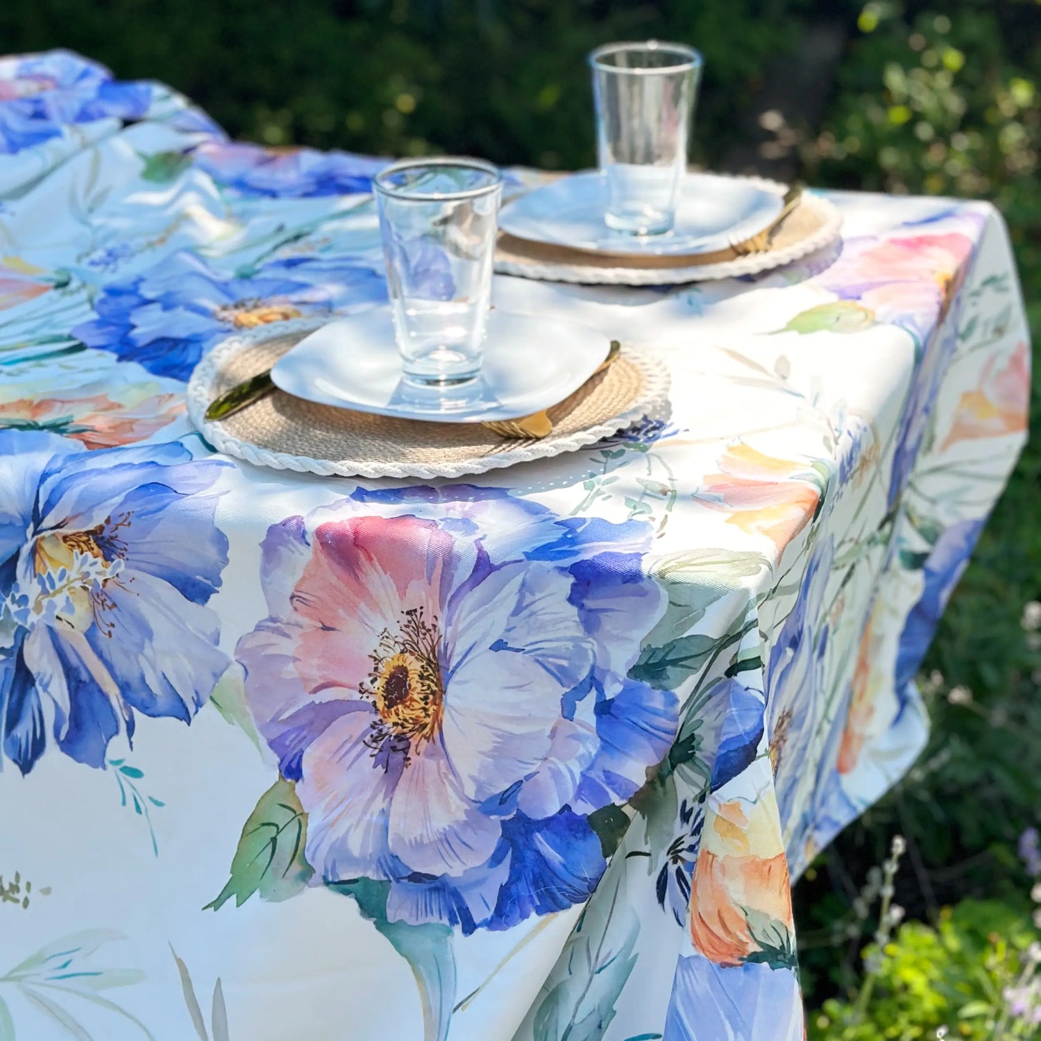 Tablecloth with Blue Floral Watercolor Pattern, Custom Handmade Spring Square / Round Table Cloth