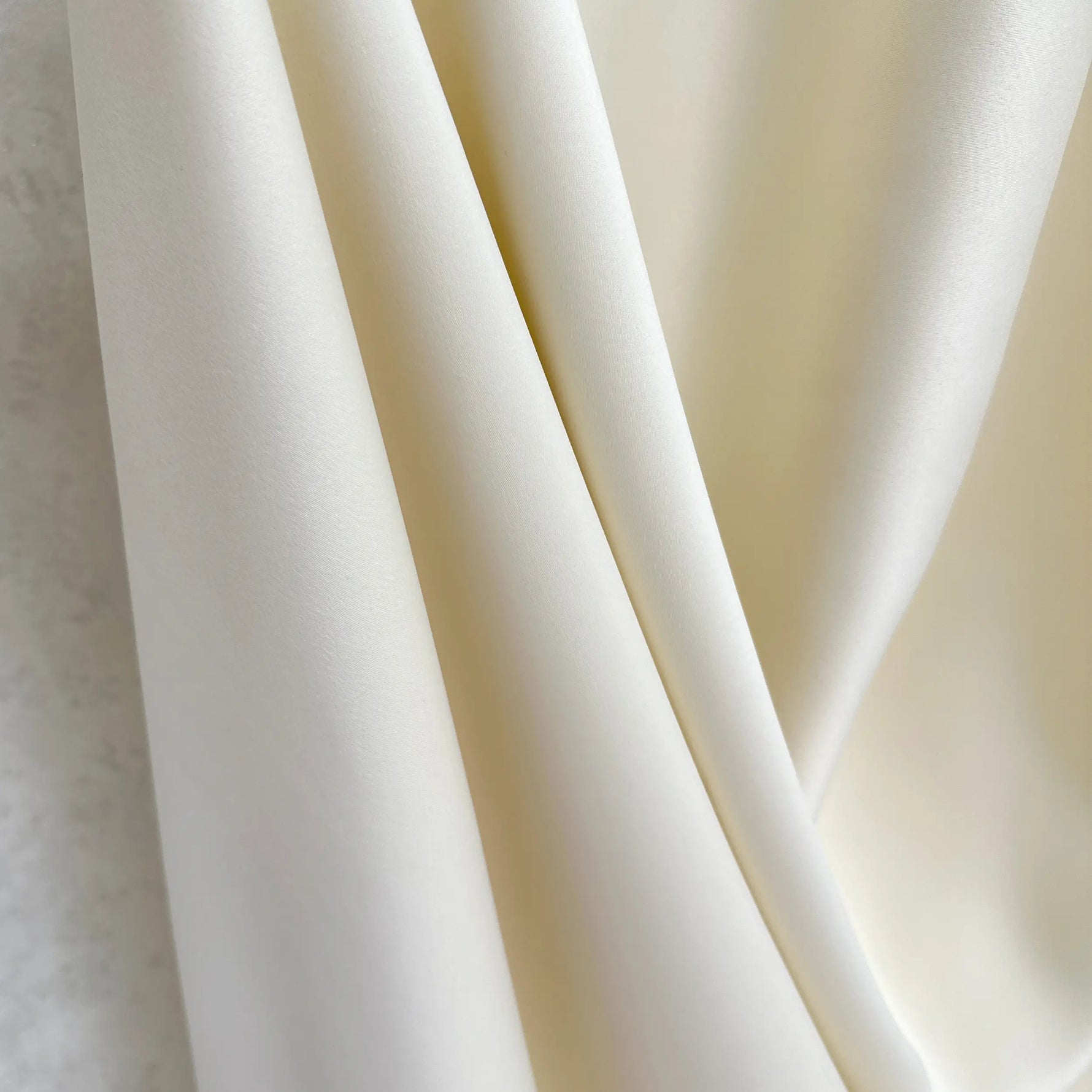 Soft Panel Curtains for Modern Living Room in Cream Color