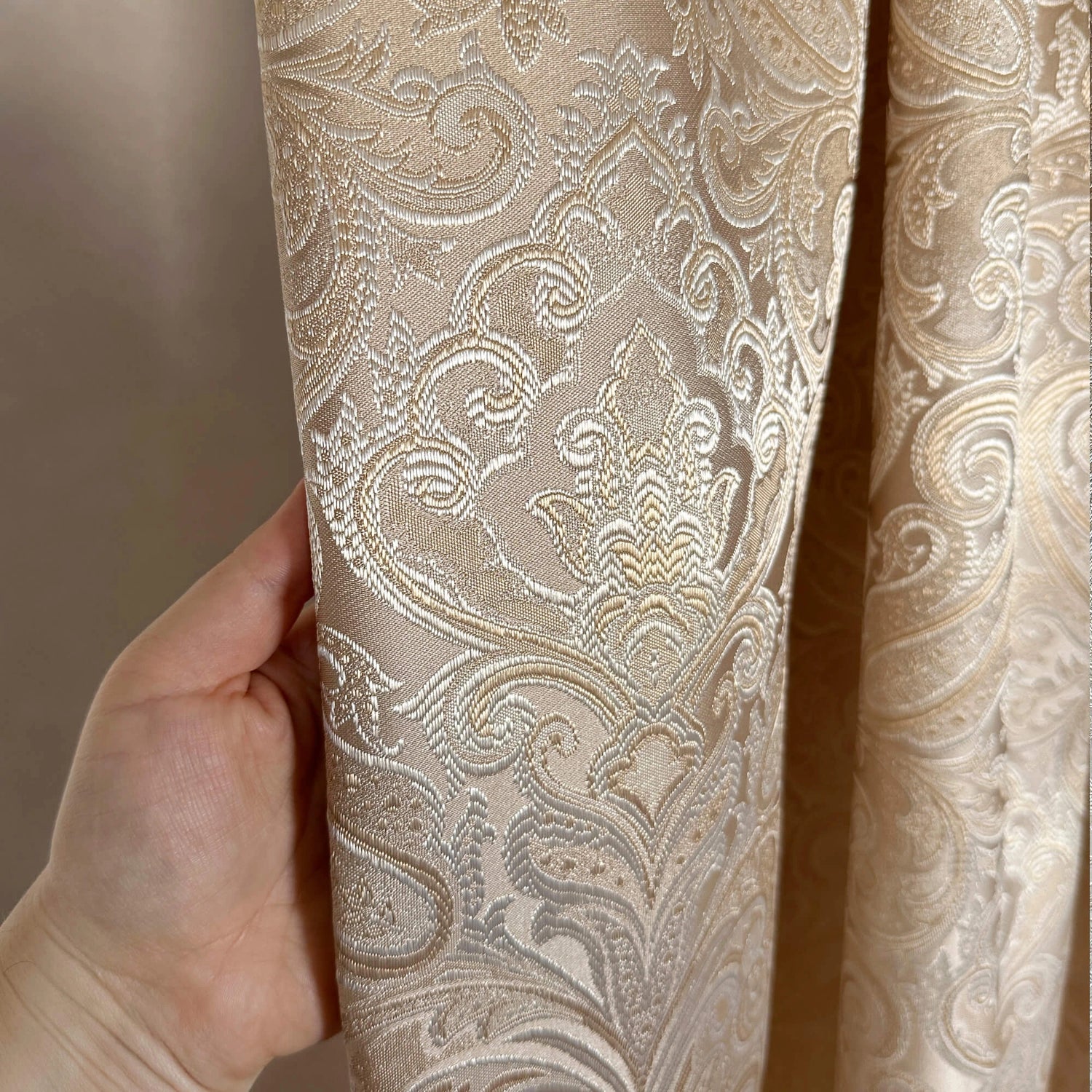 Jacquard Tapestry Curtains, Luxury Paisley Patterned in Rich Beige Gold Color