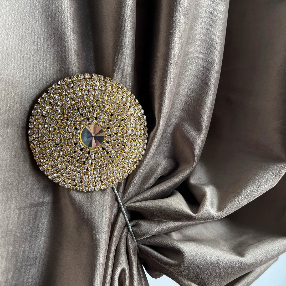 Curtain Tieback magnet with Rhinestones, Round Gold 