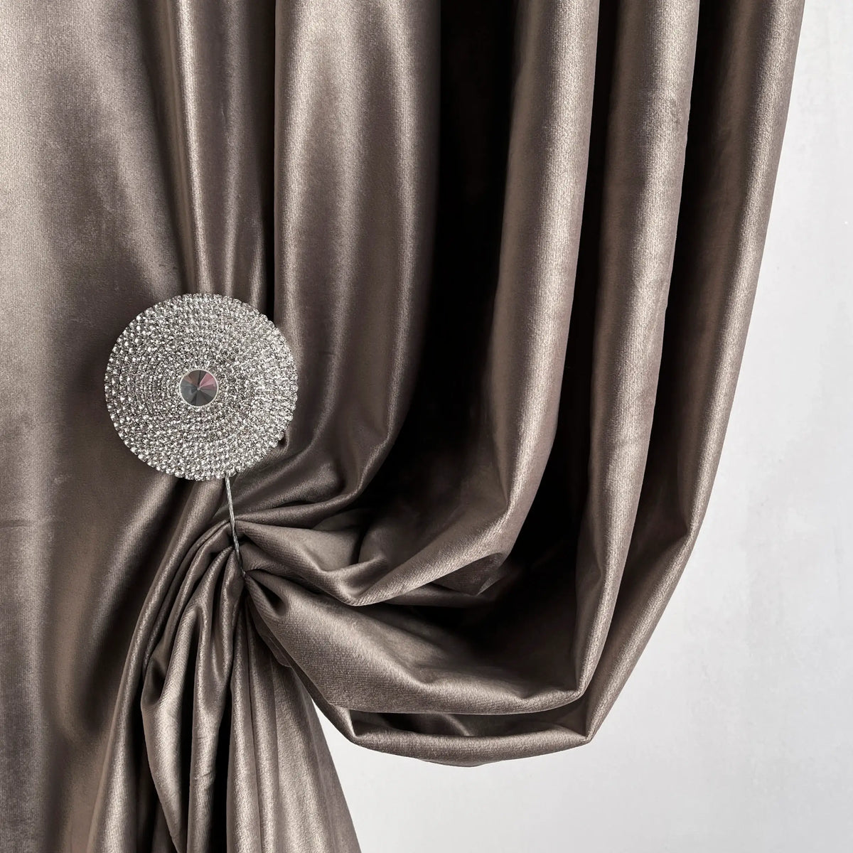 Curtain Tieback magnet with Rhinestones, Round  Silver 