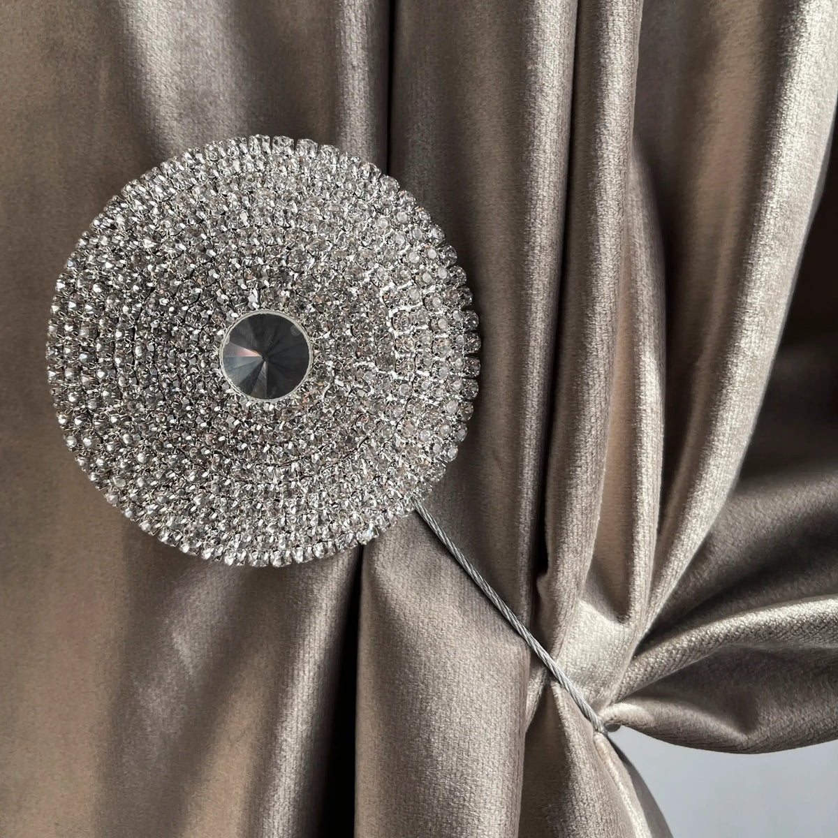 Curtain Tieback magnet with Rhinestones, Round  Silver 