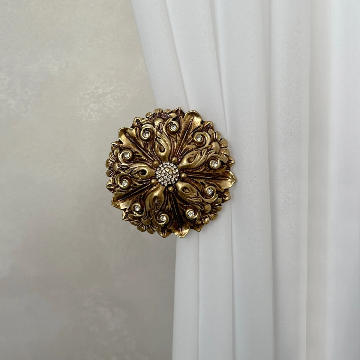 Wall Curtain Hook Round in Moroccan Style ancient gold